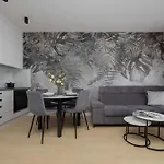 Elegant Ludwiki With Parking & Air Conditioning By Renters * Warsaw