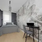 Elegant Ludwiki With Parking & Air Conditioning By Renters