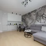 Apartment Elegant Ludwiki With Parking & Air Conditioning By Renters
