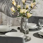 Elegant Ludwiki With Parking & Air Conditioning By Renters Apartment Warsaw