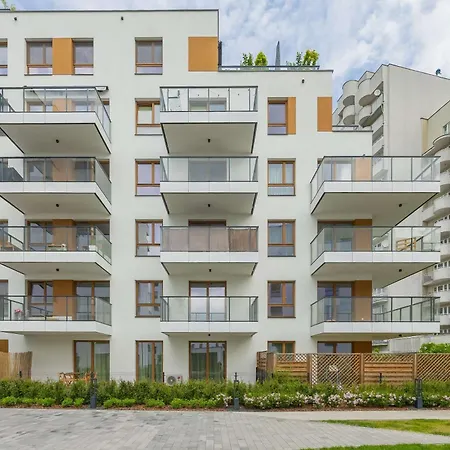 Elegant Ludwiki With Parking & Air Conditioning By Renters * Βαρσοβία