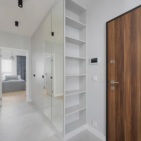 Διαμέρισμα Elegant Ludwiki With Parking & Air Conditioning By Renters Βαρσοβία